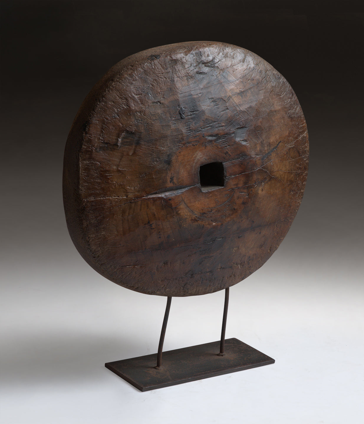 VINTAGE SOLID WOOD WHEEL (SMALL)