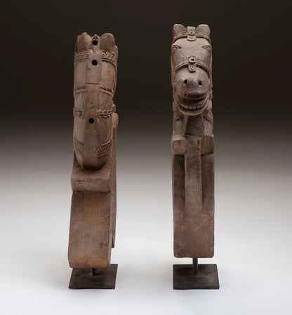 HORSE WOOD CARVINGS (PAIR)