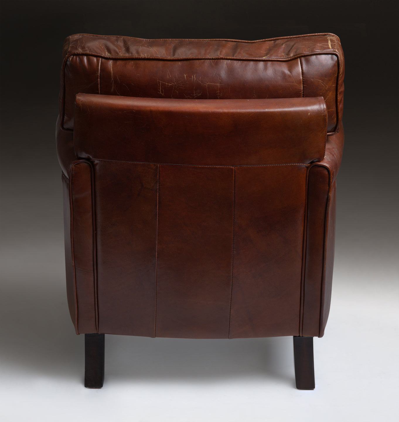 GENTLEMEN'S CLUB CHAIR